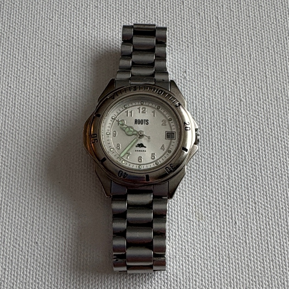 Vintage Roots Whistler Mountain Analog Watch Silver